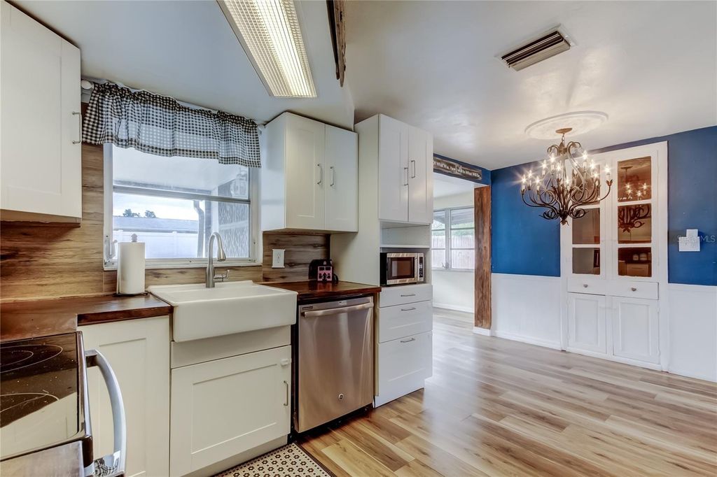 Image 17 of property listing at 3142 MERITA DRIVE, Holiday, FL 34691