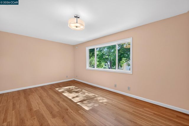 2134 Whippoorwill Ct, Pinole, CA 94564