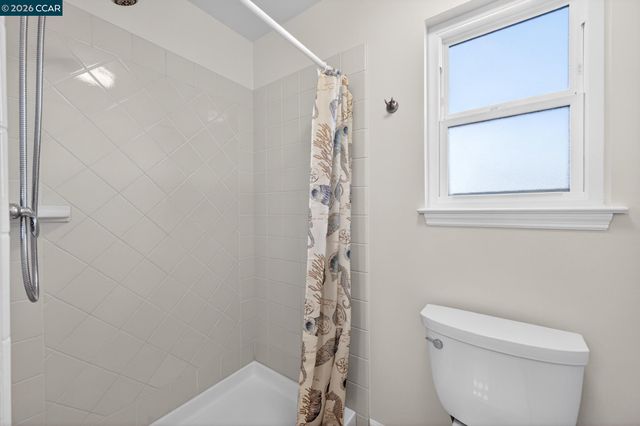 2134 Whippoorwill Ct, Pinole, CA 94564