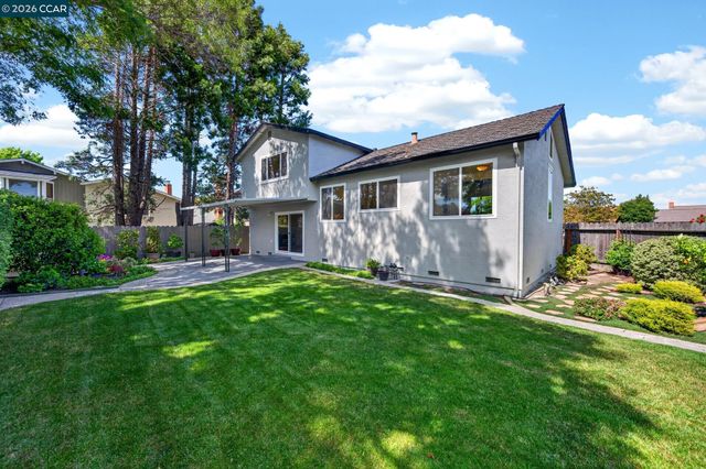 2134 Whippoorwill Ct, Pinole, CA 94564