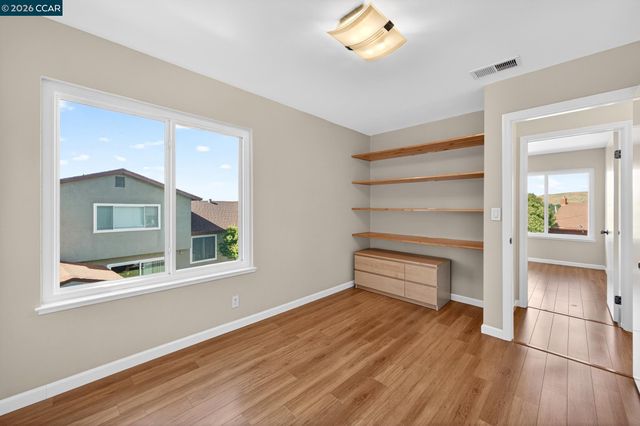 2134 Whippoorwill Ct, Pinole, CA 94564