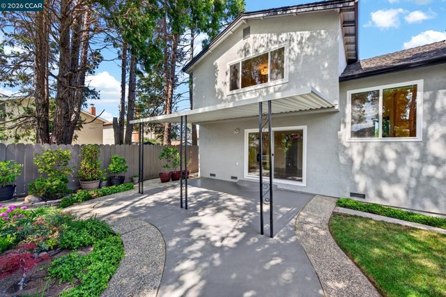 2134 Whippoorwill Ct, Pinole, CA 94564