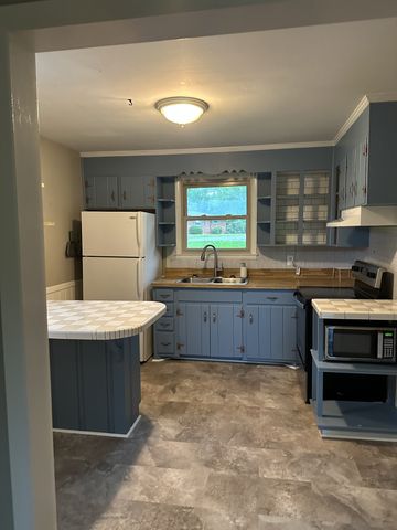 103 Cranwill Dr, Hendersonville, TN 37075