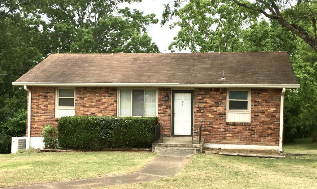 103 Cranwill Dr, Hendersonville, TN 37075