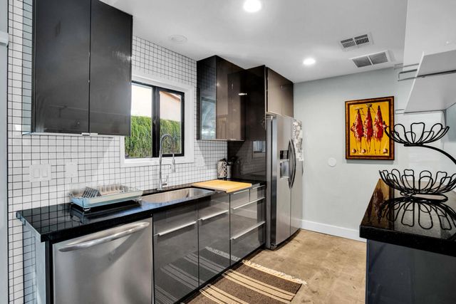 38565 Charlesworth Drive, Cathedral City, CA 92234