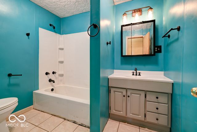 6416 S County Road 100 E, Markleville, IN 46056