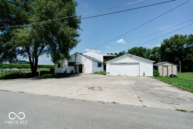 6416 S County Road 100 E, Markleville, IN 46056