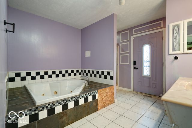 6416 S County Road 100 E, Markleville, IN 46056