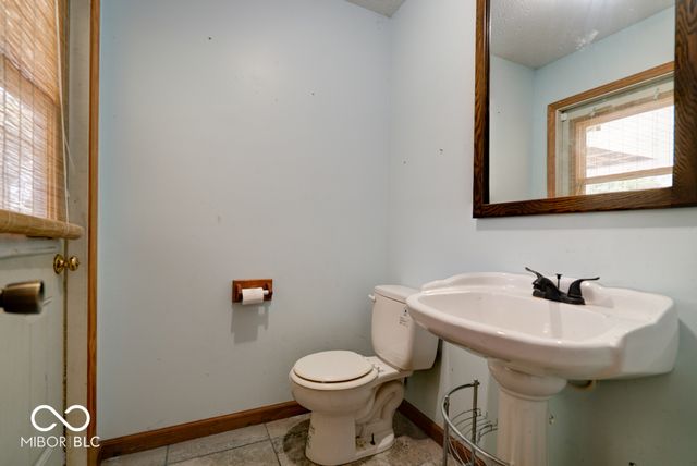 6416 S County Road 100 E, Markleville, IN 46056