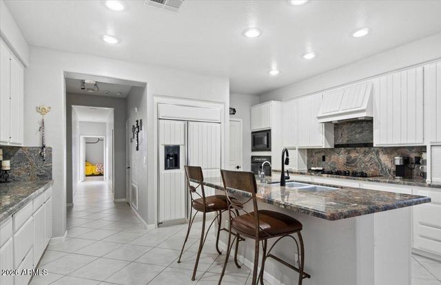 6361 W Deer Valley Road, Glendale, AZ 85308