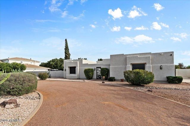 6361 W Deer Valley Road, Glendale, AZ 85308