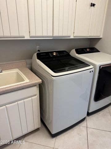 6361 W Deer Valley Road, Glendale, AZ 85308