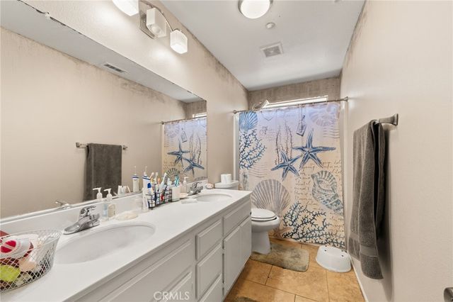 8028 La Crosse Way, Riverside, CA 92508