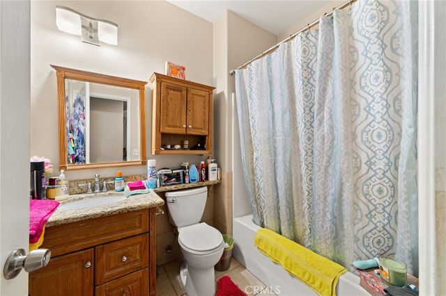 8028 La Crosse Way, Riverside, CA 92508