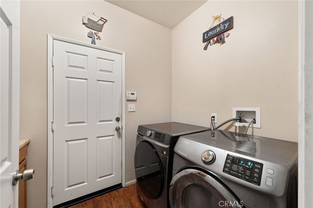 8028 La Crosse Way, Riverside, CA 92508