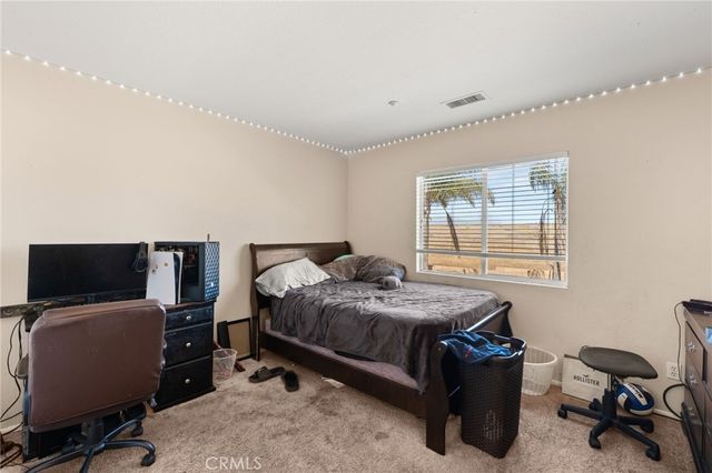 8028 La Crosse Way, Riverside, CA 92508