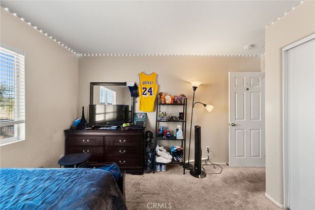 8028 La Crosse Way, Riverside, CA 92508