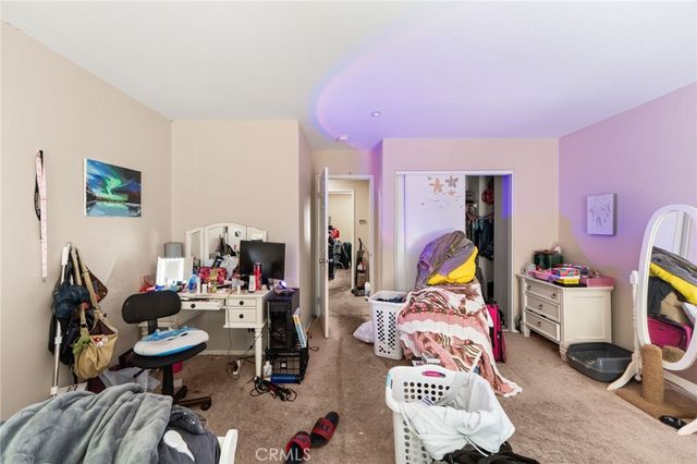 8028 La Crosse Way, Riverside, CA 92508