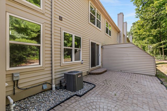 3518 Meadow Grove Trail, Pittsfield Charter Twp, MI 48108