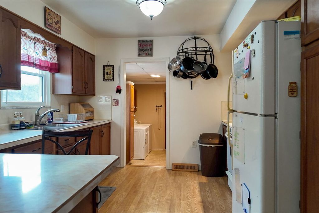 Image 14 of property listing at 3192 Nation Road, Salem, IL 62881