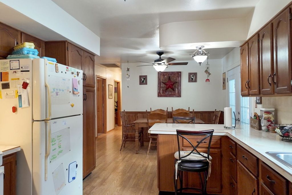 Image 17 of property listing at 3192 Nation Road, Salem, IL 62881