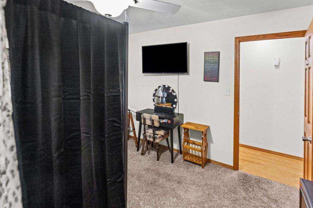 Image 27 of property listing at 3192 Nation Road, Salem, IL 62881