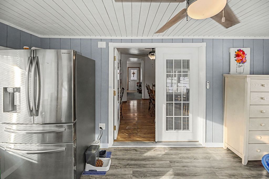 Image 33 of property listing at 3192 Nation Road, Salem, IL 62881