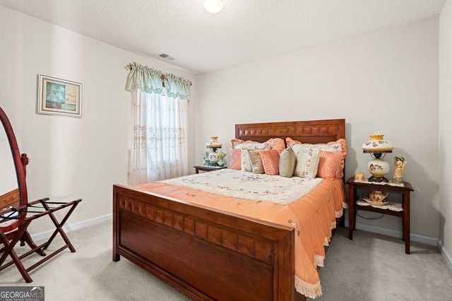 6232 Polar Fox Court, Riverdale, GA 30296