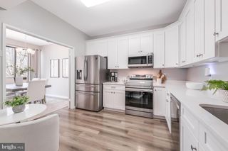11564 ROLLING GREEN CT #12/301B, Reston, VA 20191