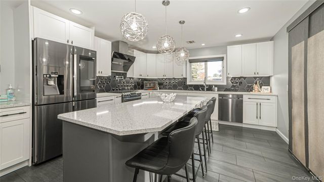 7 Jackson Street, Nesconset, NY 11767