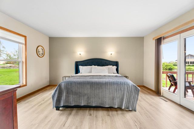 340 Lake ROAD, Menasha, WI 54952