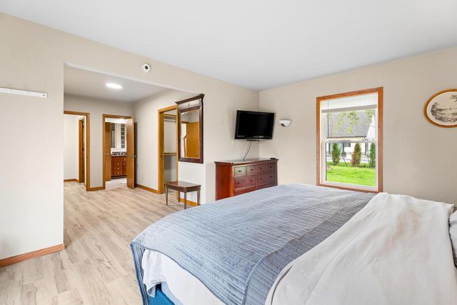 340 Lake ROAD, Menasha, WI 54952