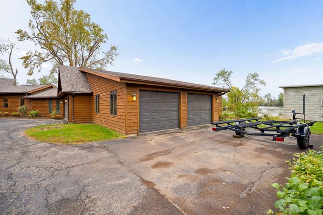 340 Lake ROAD, Menasha, WI 54952