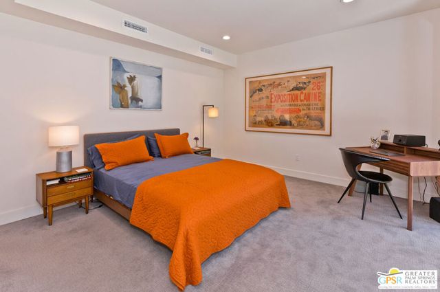 222 Vista Terrace, Palm Springs, CA 92262