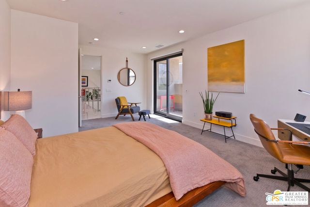 222 Vista Terrace, Palm Springs, CA 92262