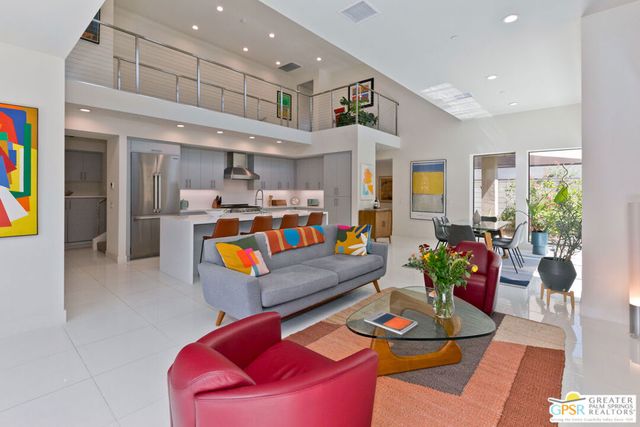 222 Vista Terrace, Palm Springs, CA 92262