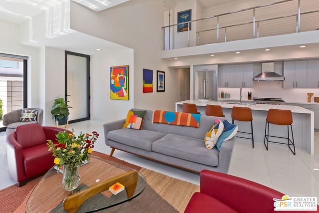 222 Vista Terrace, Palm Springs, CA 92262