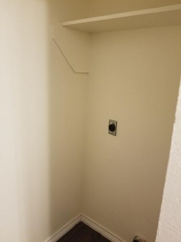 6499 Central Avenue, North Richland Hills, TX 76182