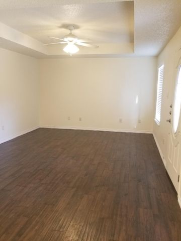 6499 Central Avenue, North Richland Hills, TX 76182