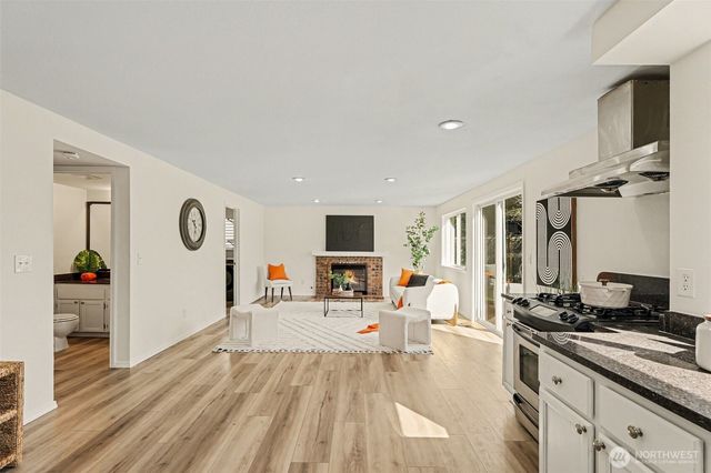 18131 26th Drive SE, Bothell, WA 98012