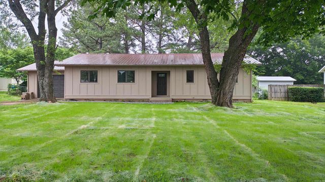 404 Maple Drive, Mountain View, AR 72560