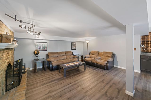 14184 Ash Circle NE, Prior Lake, MN 55372