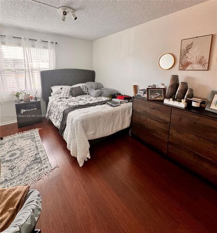 2413 NE 10th St 149, Hallandale Beach, FL 33009