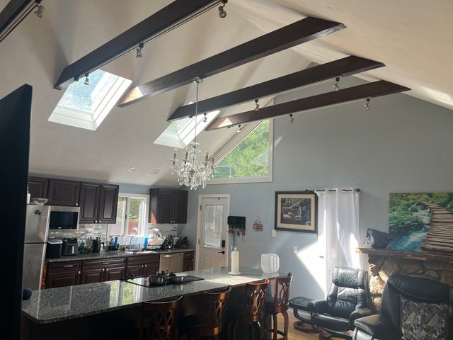 3 Macintosh Ln, Ashland, MA 01721