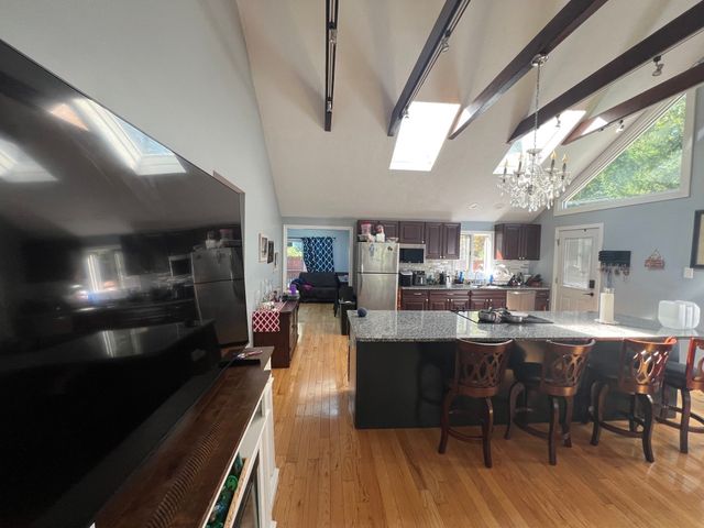 3 Macintosh Ln, Ashland, MA 01721