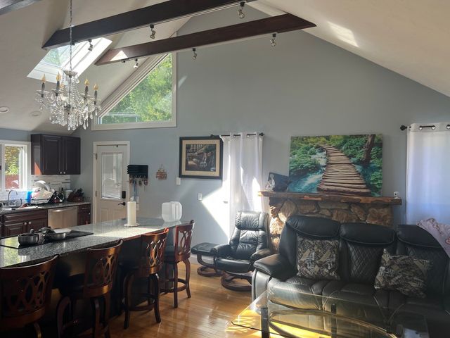 3 Macintosh Ln, Ashland, MA 01721