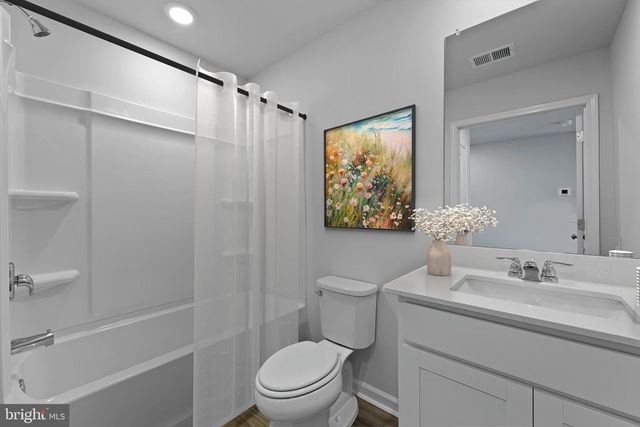 35 VERNON ST, Charles Town, WV 25414