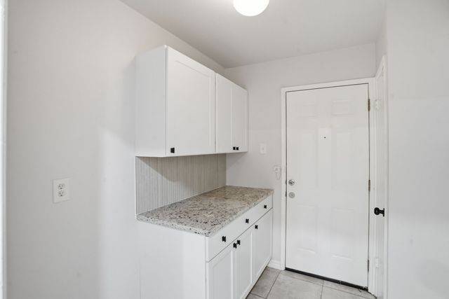 8660 Kingspoint Drive, Dallas, TX 75238