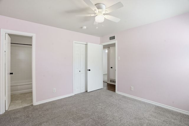 8660 Kingspoint Drive, Dallas, TX 75238