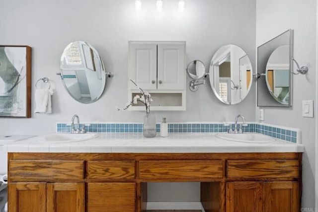 31503 Stardust Lane, Valley Center, CA 92082